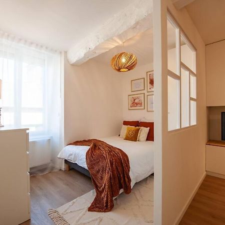 Le Cocoon - Appartement Dans Maison Du Xviieme Siecle Fougères Eksteriør bilde