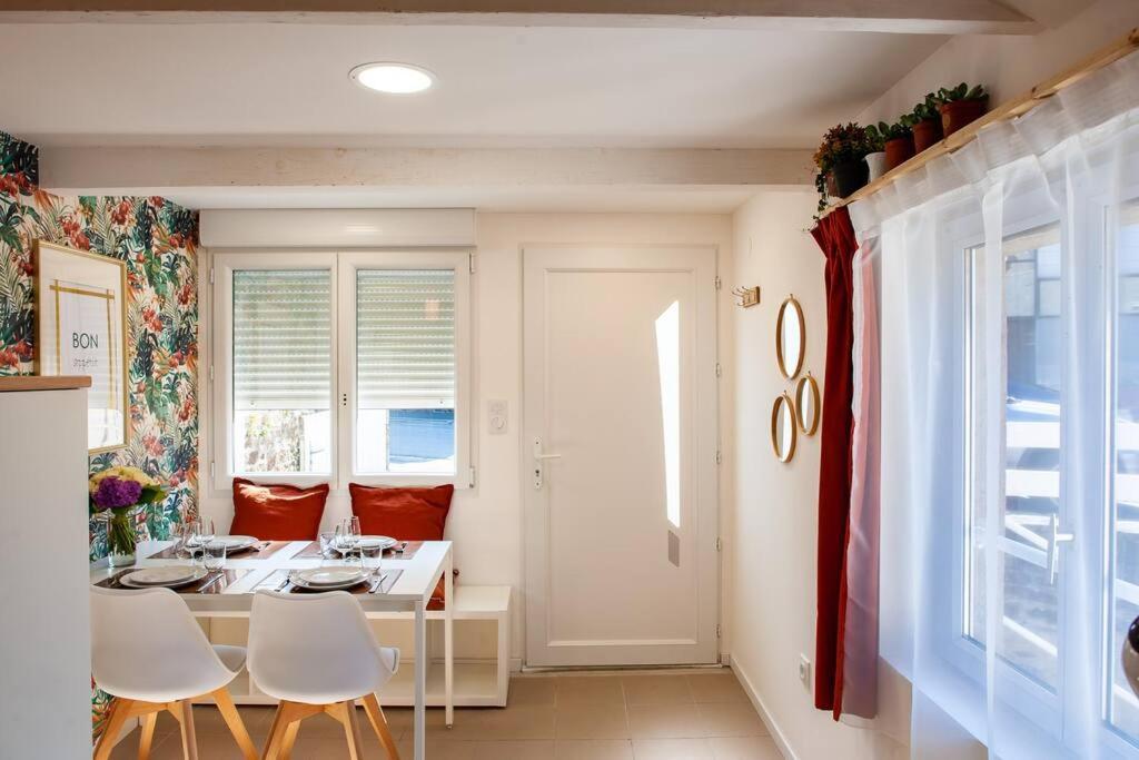 Le Cocoon - Appartement Dans Maison Du Xviieme Siecle Fougères Eksteriør bilde